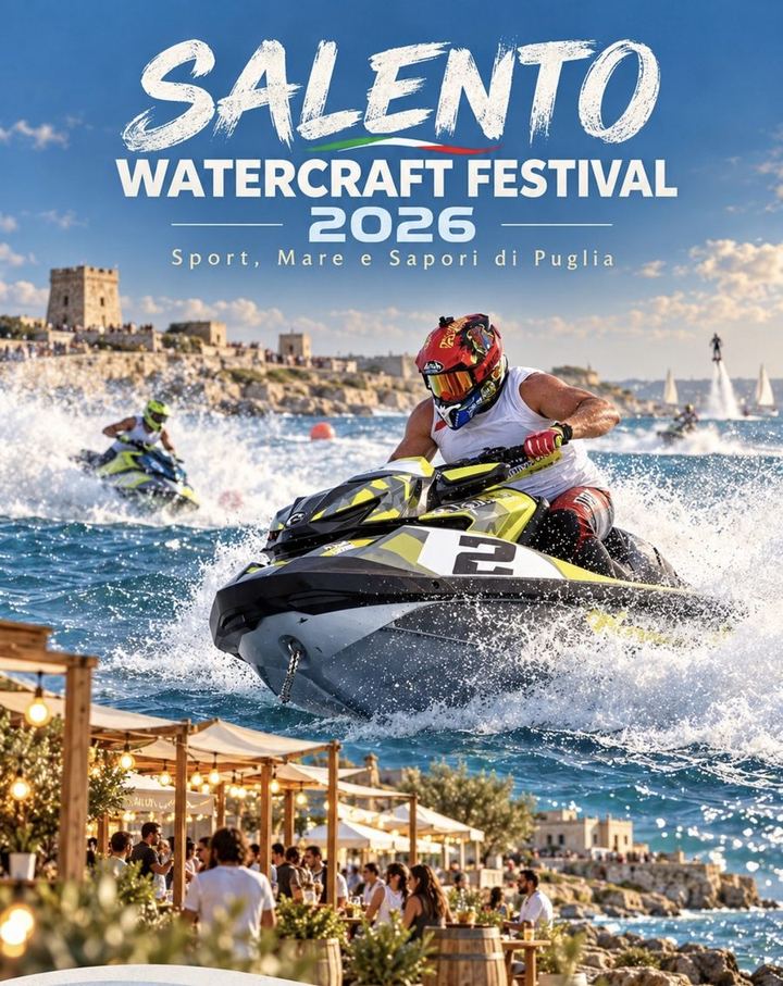 Locandina del Salento Watercraft Festival 2026: una moto d’acqua in gara davanti alla costa salentina e il village sul lungomare